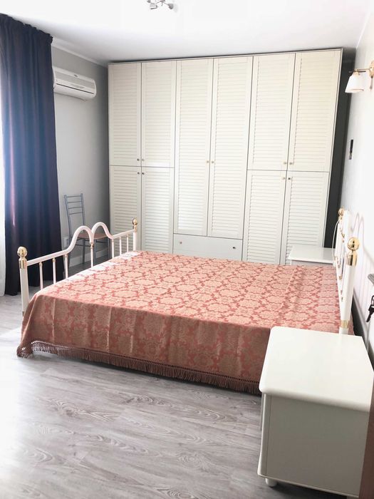 Inchiriez apartament 2 Camere Decomandat, Independentei, langa UMF