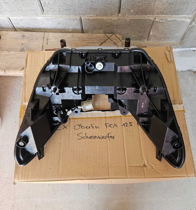 LED преден фар Honda PCX 125 / 150 2015-17г.