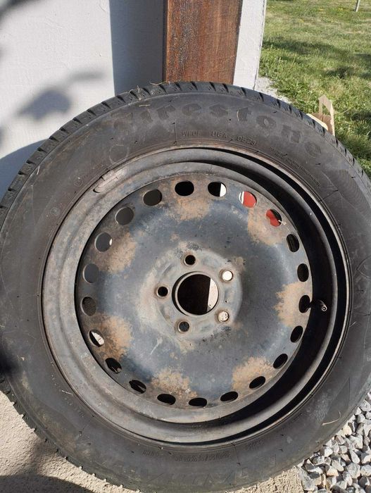 Гуми и джанти за Ford Fiesta - 205/55/16. DOT 05/23 - Firestone - 4 бр