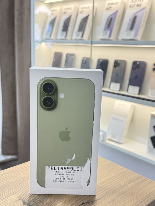 MAGAZIN: Iphone 17 Sage, GARANTIE 24 luni