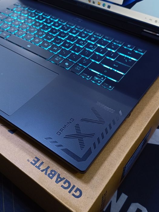 Gigabyte A16 RTX 4050