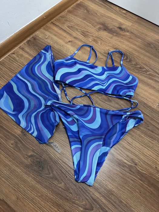 Срочно продам купальники