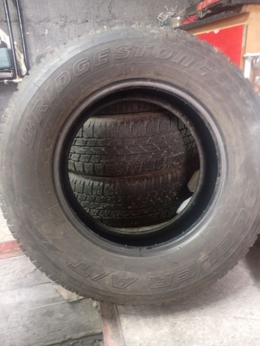 Продам Шины 265/65 R17