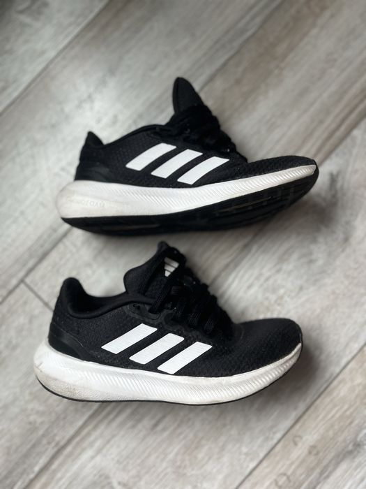 Кроссовки Adidas