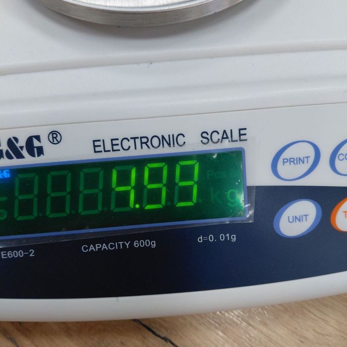 Золотие серьги 585