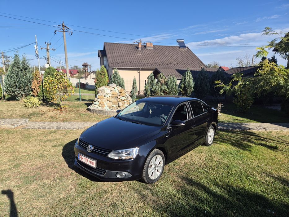 VOLKSWAGEN Jetta 2014 — imagine 3