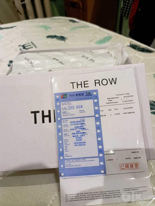 Оригинальные замшевые слипоны бренда The Row