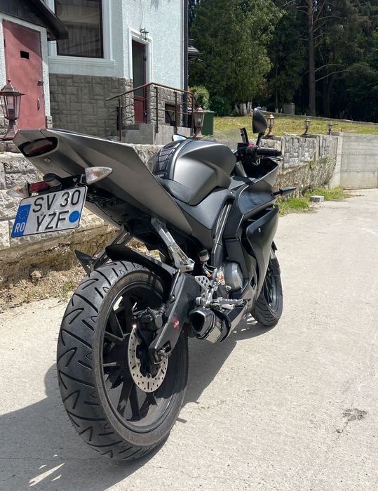 Yamaha YZF-R 125 2015