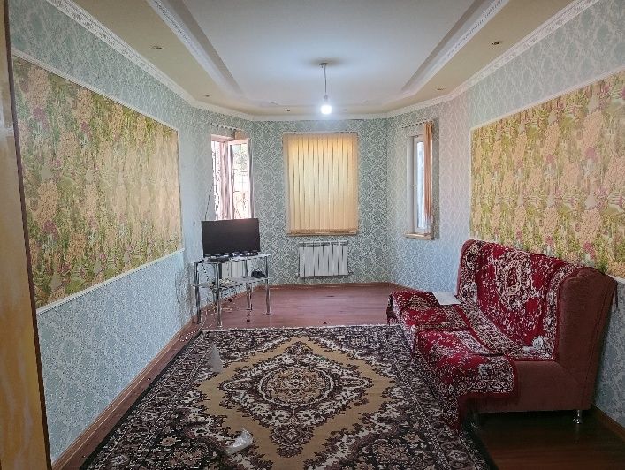 Жер Уй сатылады срочно