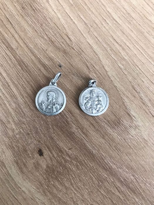 Vând bijuterii din argint