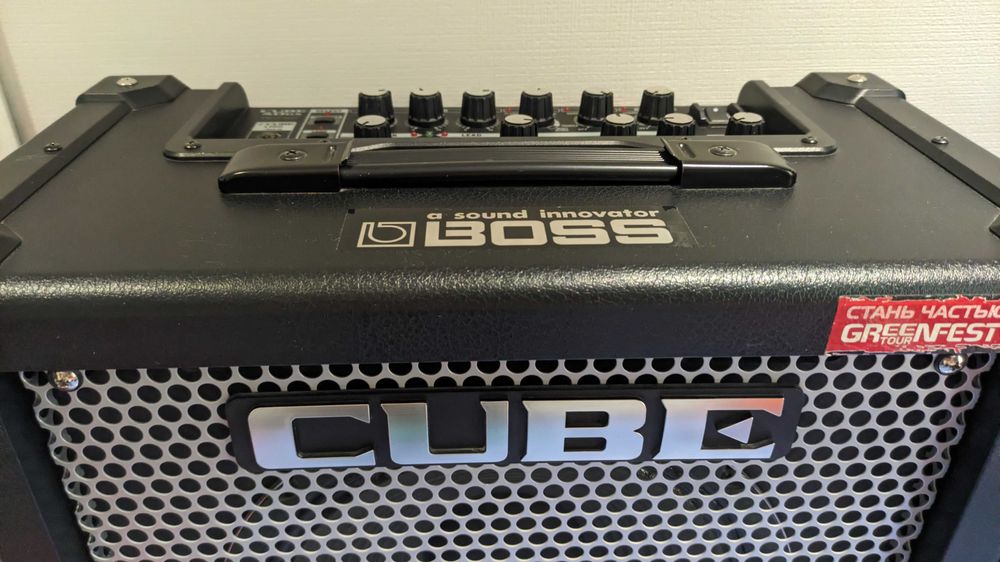 Roland Cube 40 GX (40вт мощности для игры под живые барабаны)
