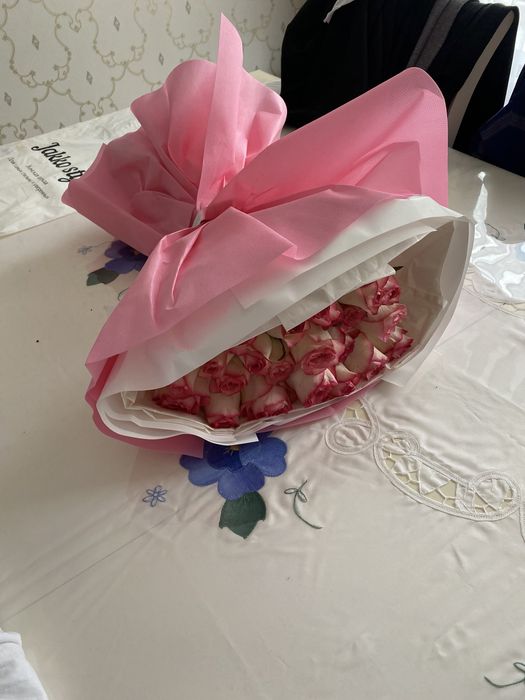 Букеты с цветами разные