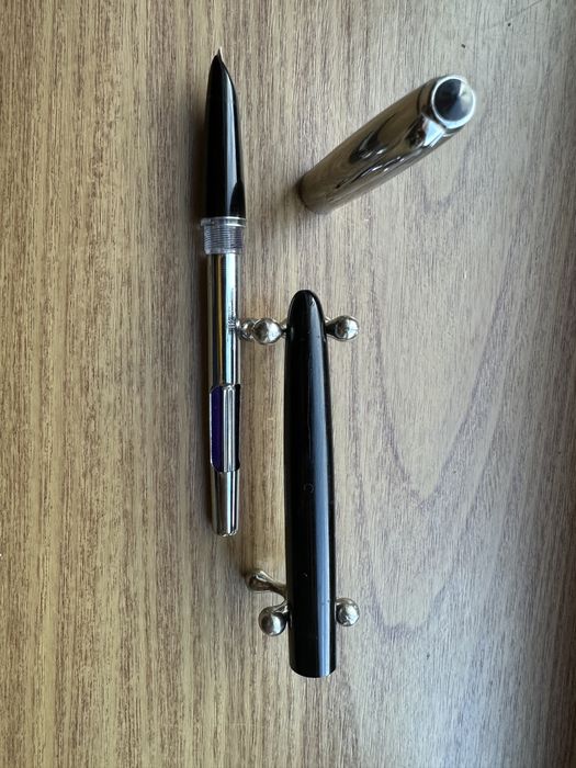 Stilou chinezesc Rainbow  202 negru