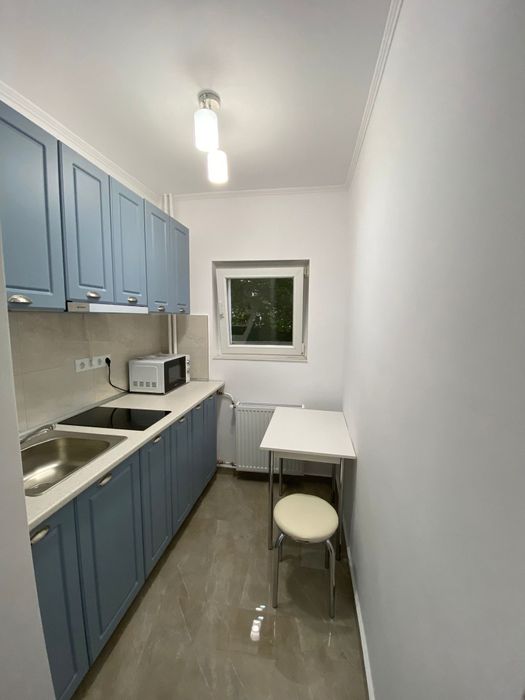 Dau in chirie apartament cu o camera.