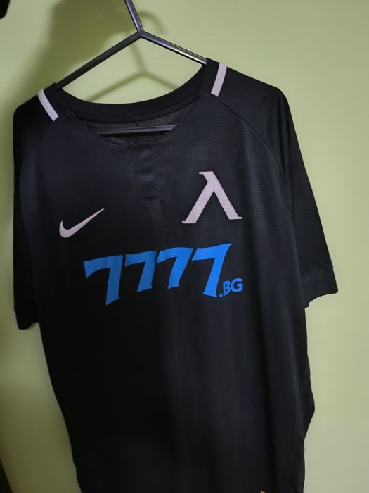 Левски София екип тениска