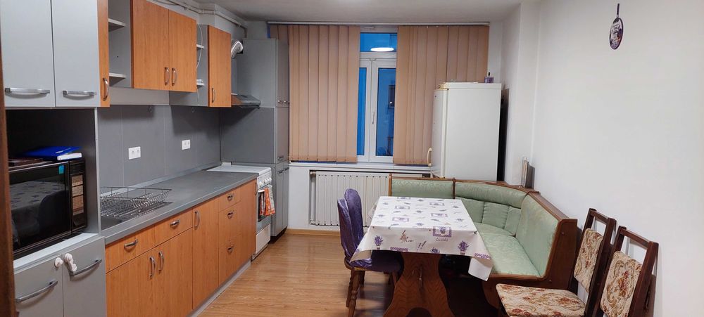 Apartament 2 camere decomandate Vasile Aron de inchiriat