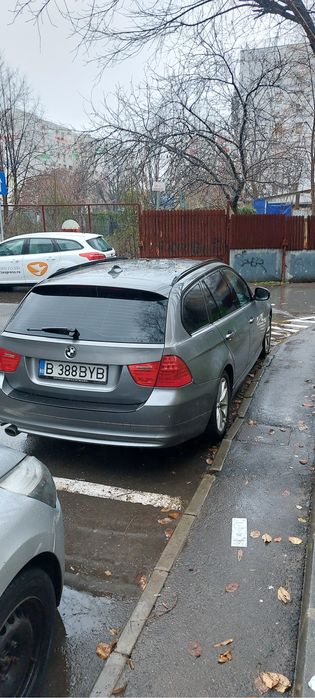 Vand bmw 320 automat  an 2012