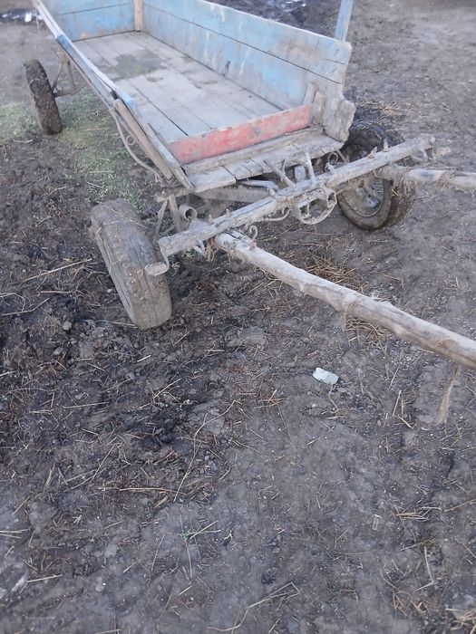 De vânzare căruță bună