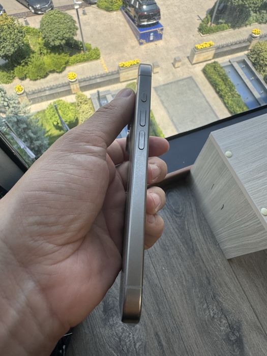iPhone 15 pro 128gb