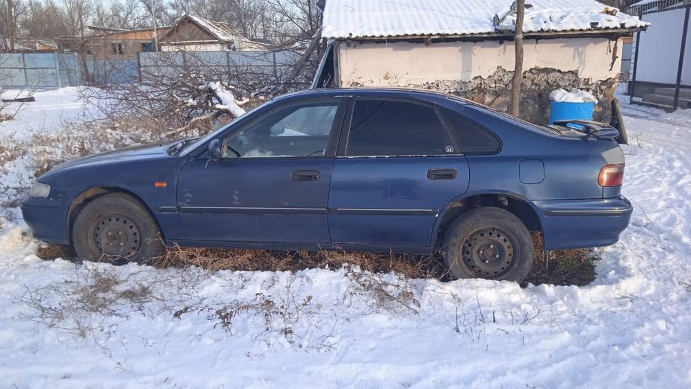 Срочно продам Хонду аккорд с пробегом