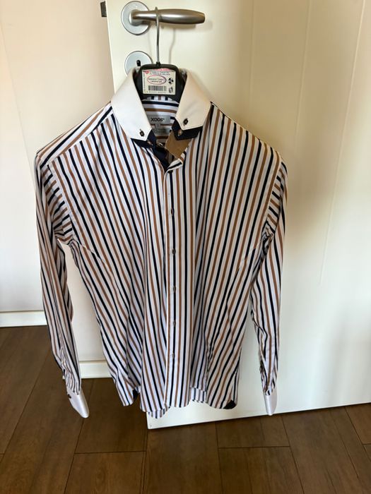 Риза XOOS НОВА 2 бр