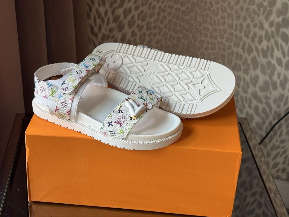 Sandale Louis Vuitton nr 36