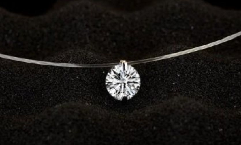 Ново Нежно дамско колие Annie Rosewood