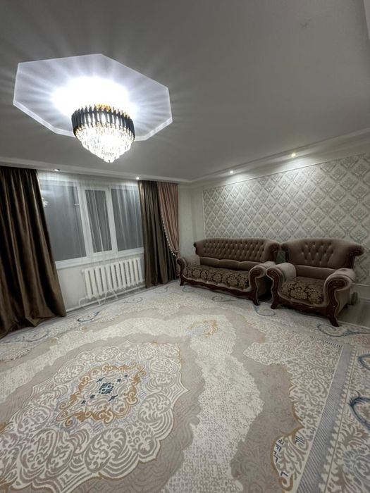 Продам диван и шторы