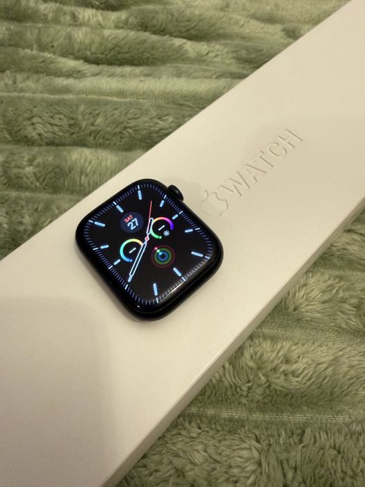 Apple Watch Series 7 – 44 mm