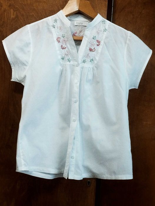 Белая блузка / maktab o'quvchilari va talabalar uchun oq ko'ylak