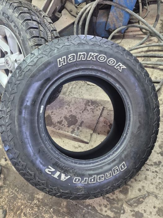 Продам шины зимние R16