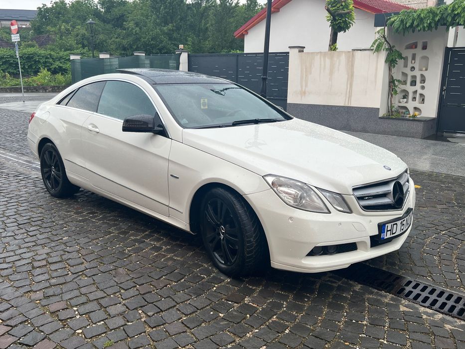 MERCEDES-BENZ E-Class 2011 — imagine 4