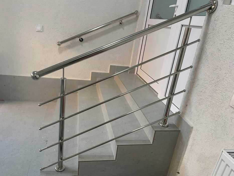 Balustrade de inox si sticlă
