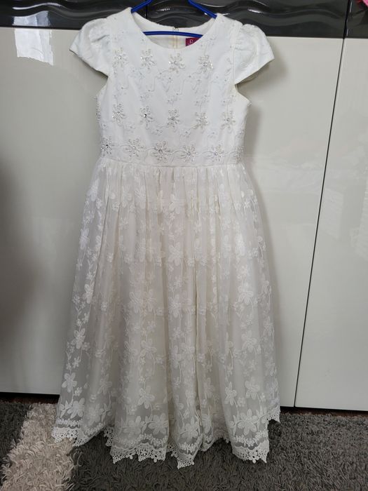 Нарядные нежное платье