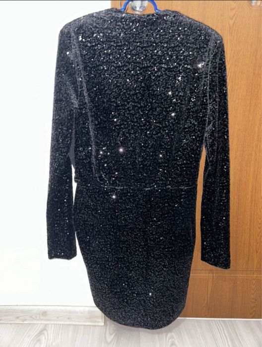 Rochie de seara neagra cu paiete