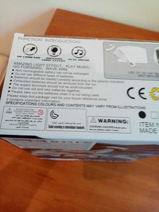 Детски Calvin робот и Мини пиано синтезатор, нови. За деца от 3 до 5 г