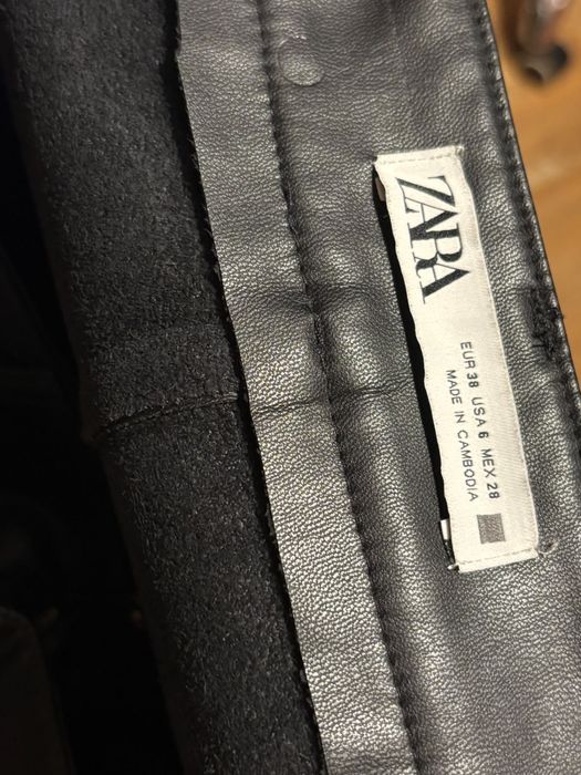 Кожанные брюки ZARA MOM FIT