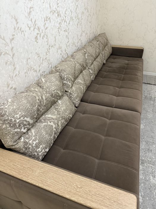 Диван б/у за 100тыс
