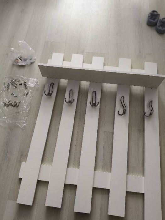 Вешалка настенная новая