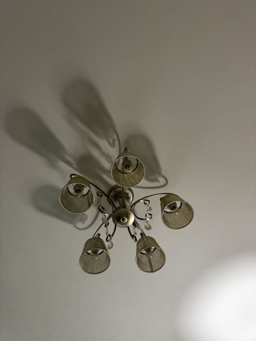 люстра потолочная 2 шт