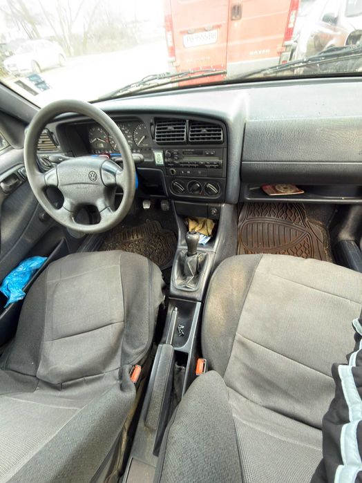 Volkswagen Passat B3/4 1.8i 1993-1996г. на части