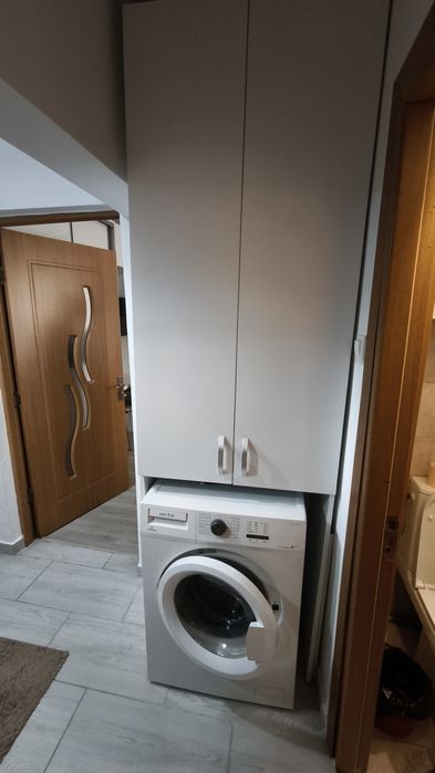 Închiriez garsonieră zona Dacia, 28 mp, centrală termică, utilată complet modern