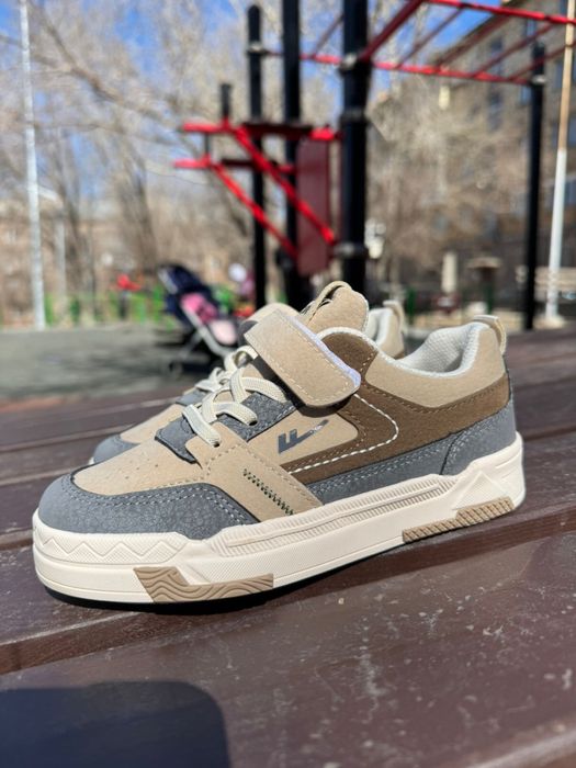 Кроссовки на мальчика