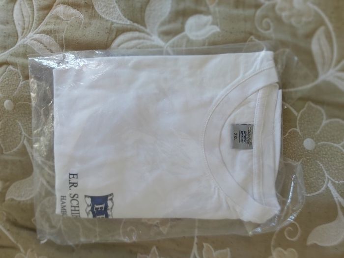 Продавам италиански и немски тениски, цена на бройка