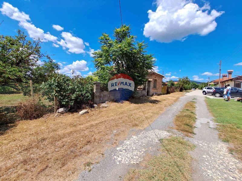 Продава се Къща в с. Зайчино ореше, Област Шумен - 270 кв.м за 148 €/кв.м - Снимка #5