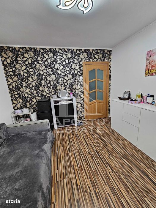Apartament cu 3 camere,2 bai,semidecomadat,centrala proprie, Girocului