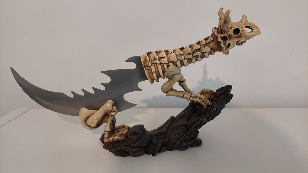 Decoratiuni interior - Elefanti si sabie dinozaur