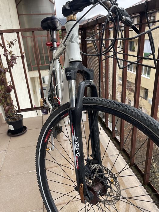 Bicicleta KROSS Evado 2.0 28”