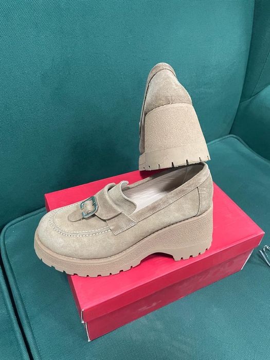 Продам туфли натуральный замша