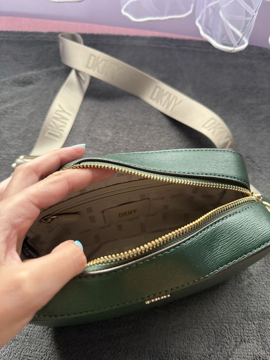 DKNY Дамска чанта